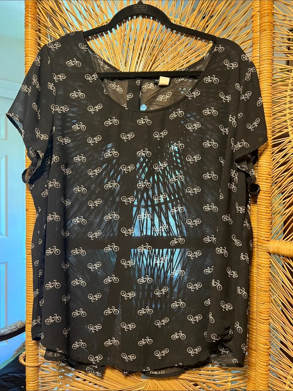 Two torrid Tops Size 1 - Short Sleeve Bicycle Print & Sleeveless Bird Print - Picture 2 of 15